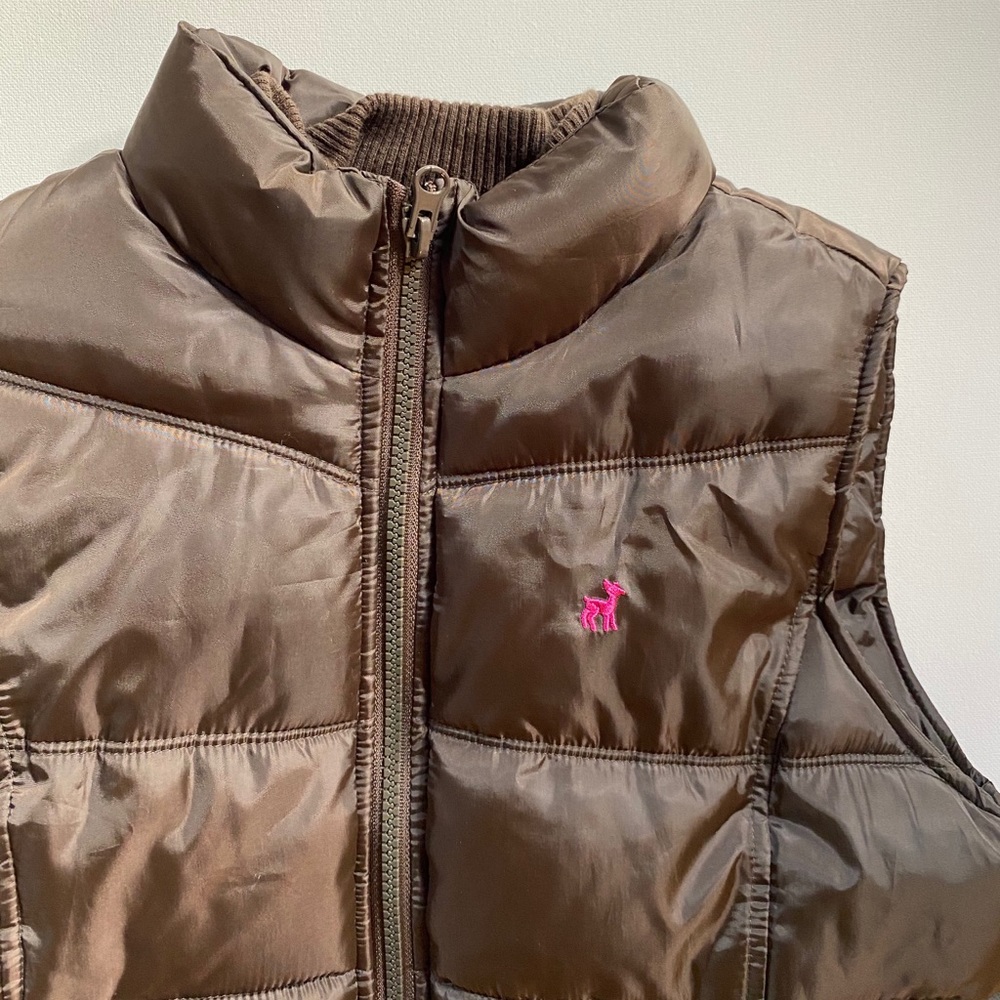 Old Navy Girls Frost Free Puff Vest - Picture 3 of 5